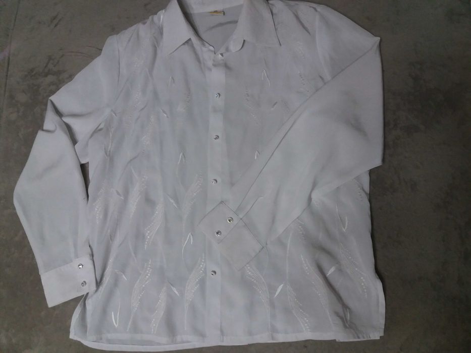 Шикарная белая блузка