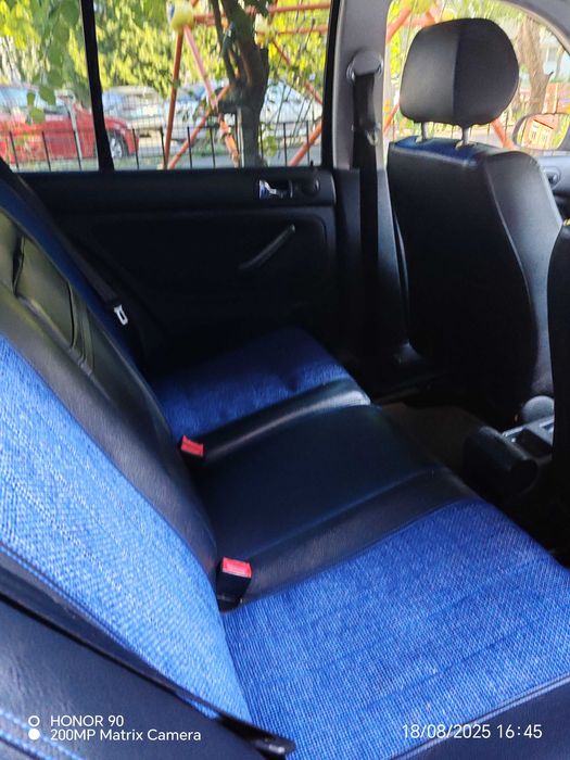 Vând autoturism. Wolswagen golf 4