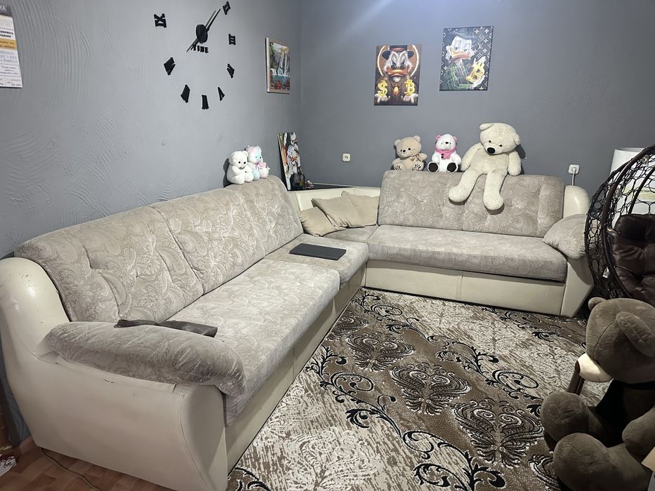 Продам большой диван конструктор.
