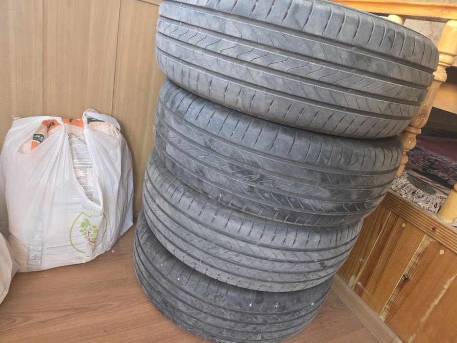 Продам шины 225/60/16 почти новые