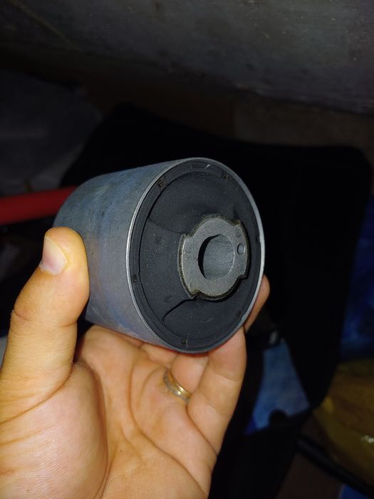 Bucșă diferențial și rulment intermediar cardan BMW E46