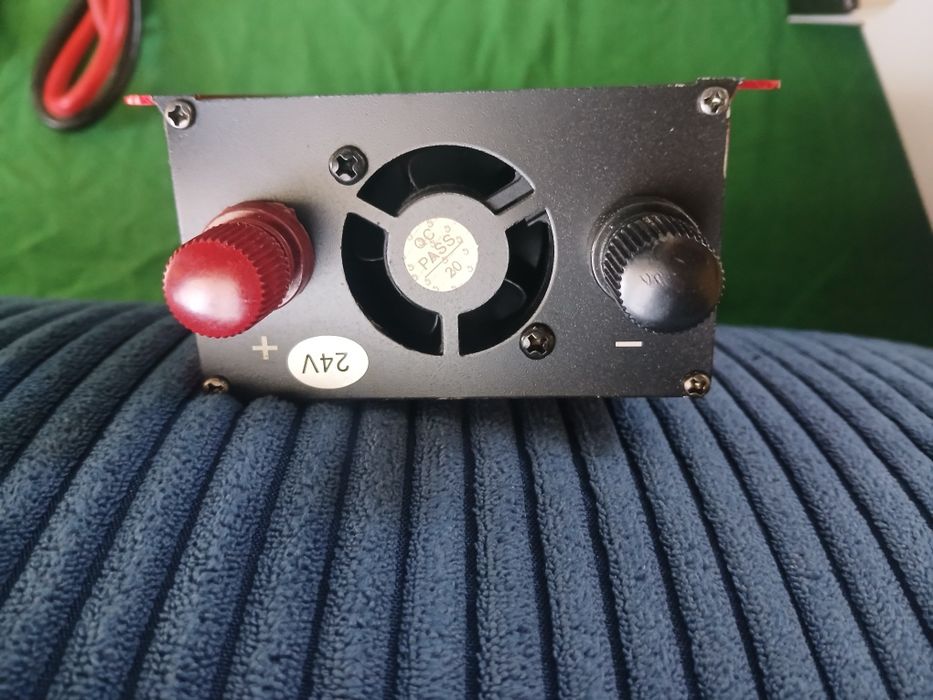 Чисто нов Инвертор 24V~220V
