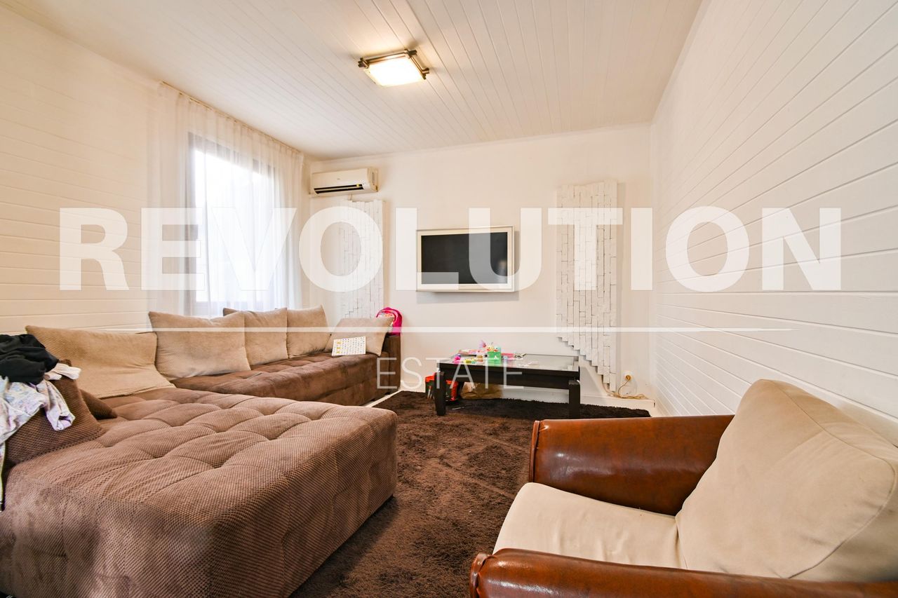 Дава се под наем Къща в София, Симеоново - 150 кв.м за 2370 € - Снимка #1