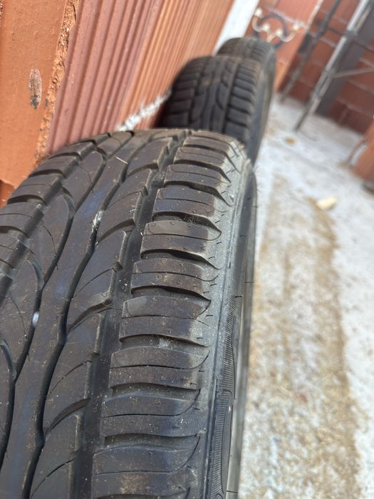 Летни гуми с джанти R15 195/60