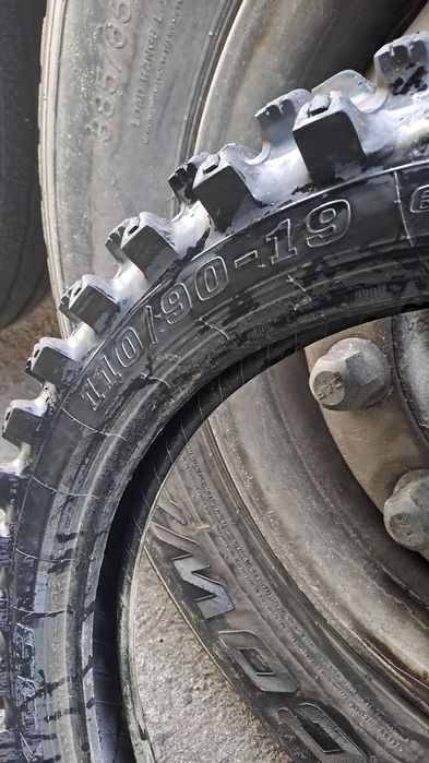 Vând anvelope cross dunlop