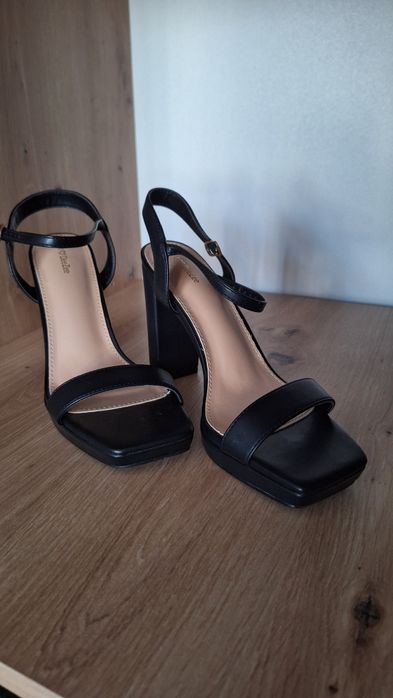 Sandale dama marimea 38