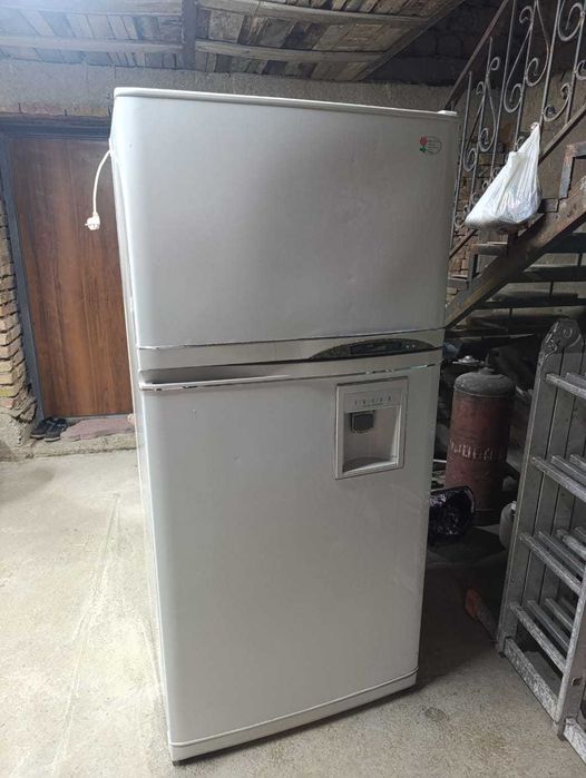 Продам холодильник LG