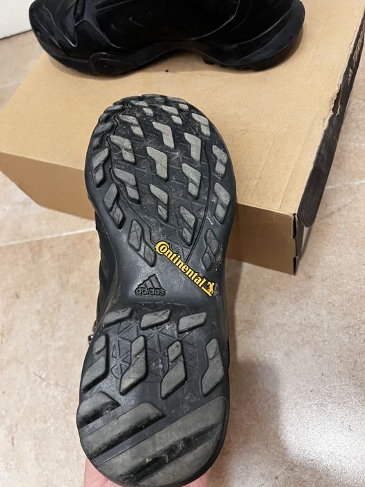 Adidas Terrex AX3 Continental