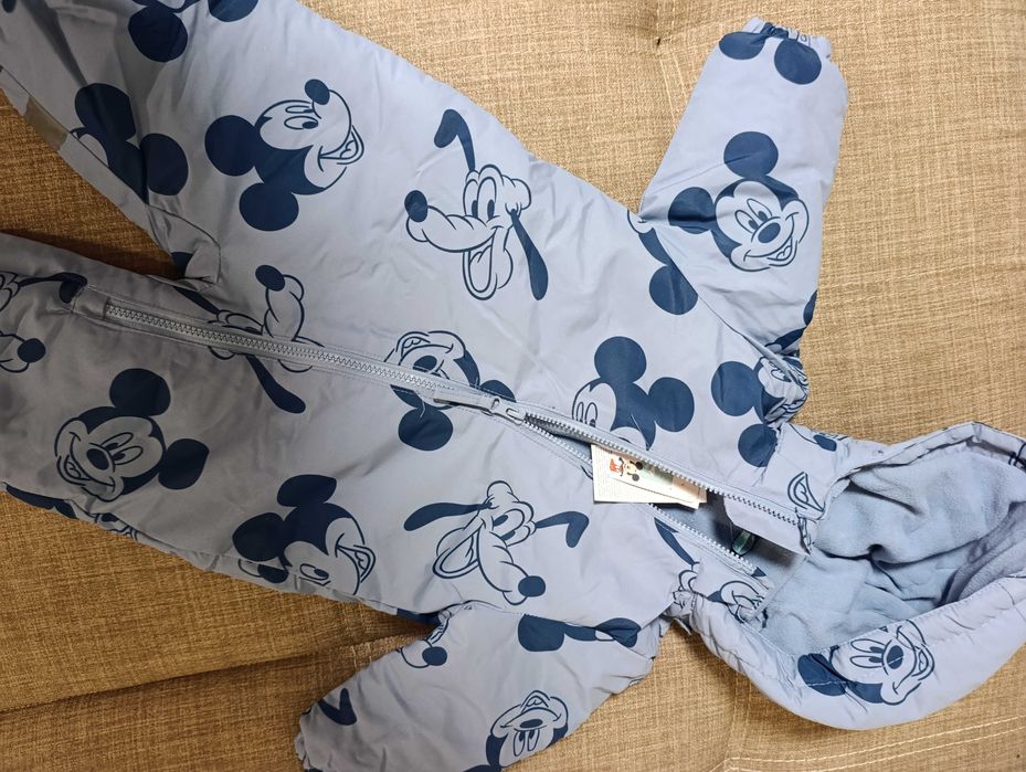 НОВ Космонавт за бебе 80 см. 2 бр.