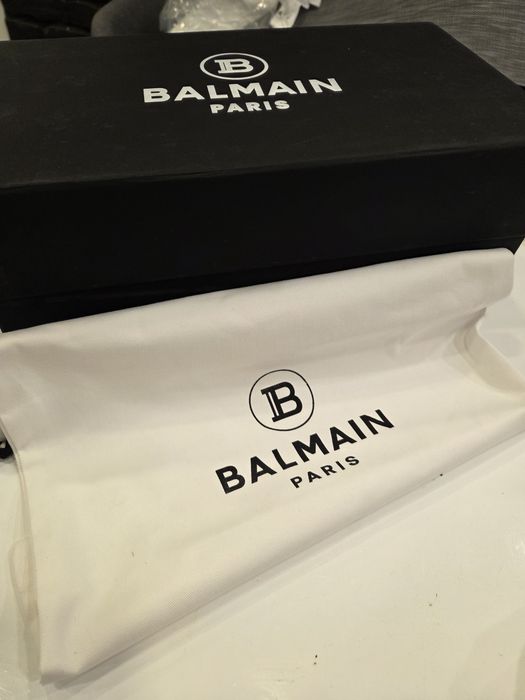 Vând pantofi bărbătești casual Balmain de piele