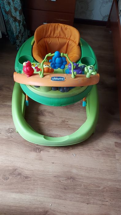 Продам ходунки детские