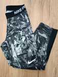 Дамски спортен клин Nike