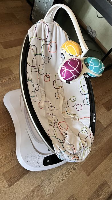 Шезлонг электрический 4Moms MamaRoo4