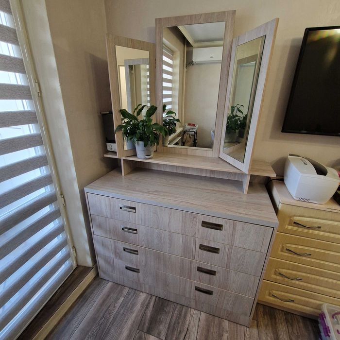 Мебель комод с зеркалом