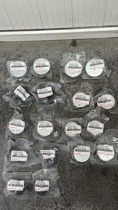 Подушка Кузова комплект Сайлентблок на раму Тойота Лексус Митсубиши