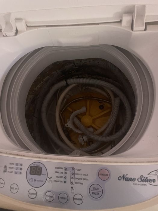 Masina de spalat rufe verticala, fara incalzire apă.