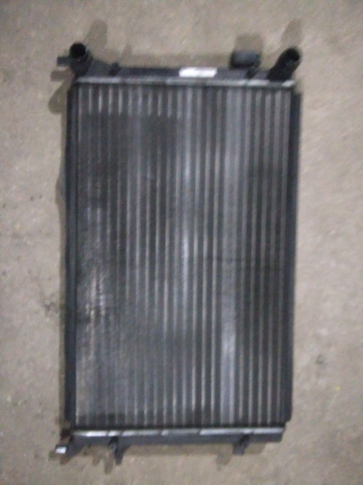 Radiator apa Seat Altea 1.6 benzina 1k0121251 P