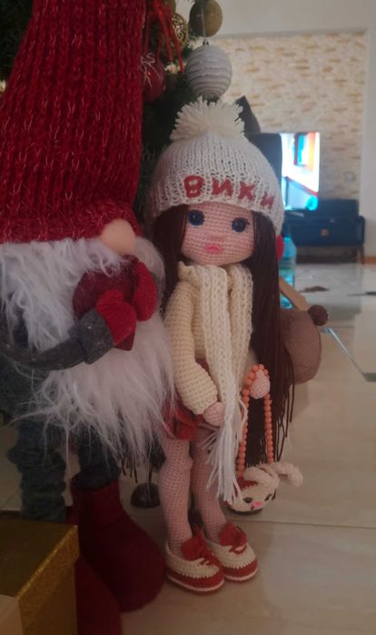 Ръчно плетена кукла