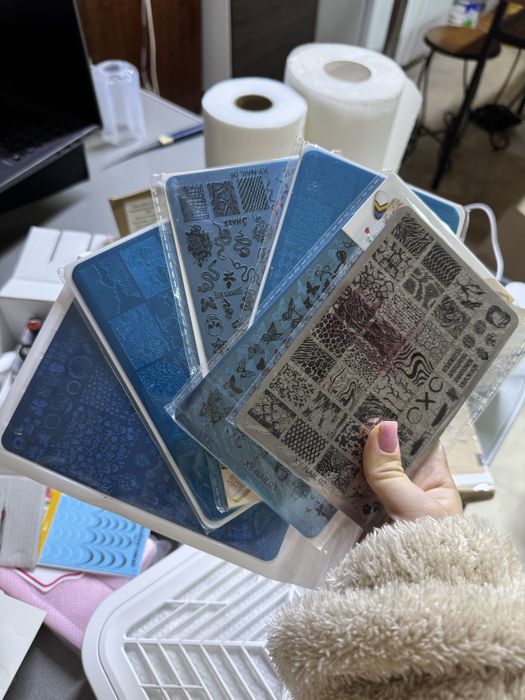 Продается все для мастера маникюра