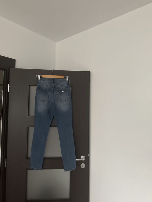 Blugi skinny Guess potriviti 34-36