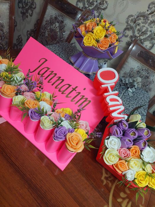 Sovg'a uchun buket Gul va svetilnik, Подарки для близких. (Заказга)