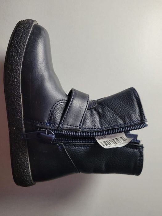 Продается детская сапожка