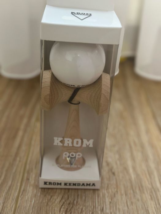 Kendama Krom Alba!
