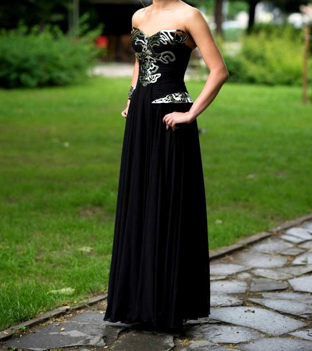 Черна официална рокля