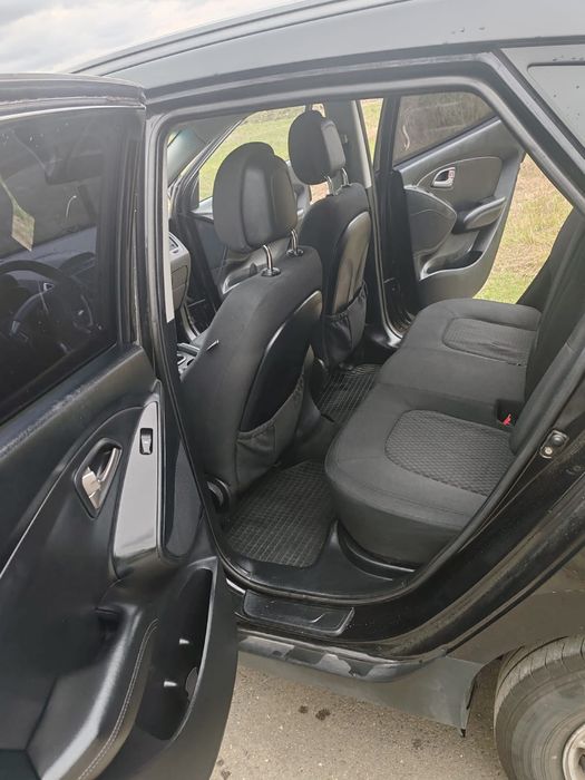 Hyundai ix35 1.7 CRDi – 116 CP – 2011 –înmatriculata in Romania SUV fi