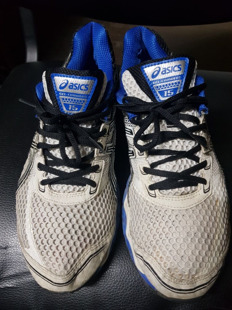 Adidași sport Asics nr 43.5