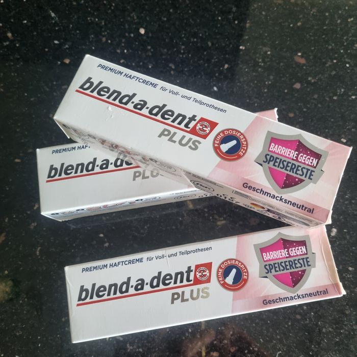 Blend a dent plus за зъбни протези