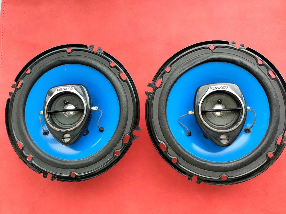 Продам динамики автомобильные на 16см