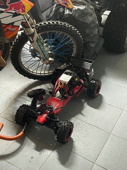 Бензинова RC кола ROFUN BAJA 29cc -1/5-2.4G