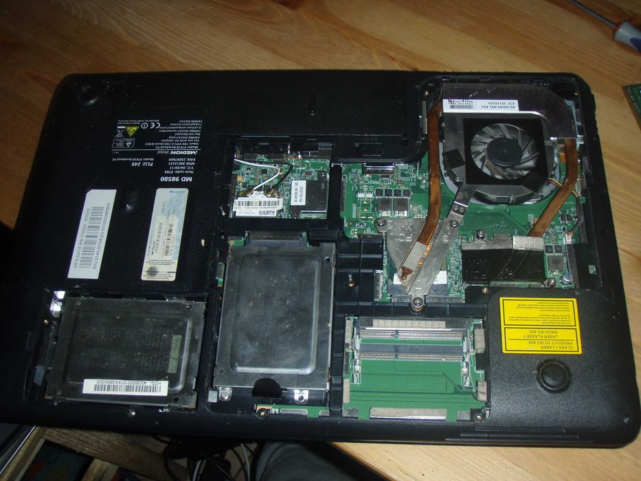 Medion Akoya P7618 Intel i5-480M, functional, incomplet