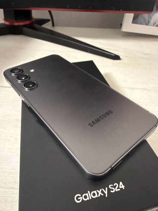 Samsung S24 256Gb ca Nou 18 cicluri incarcate