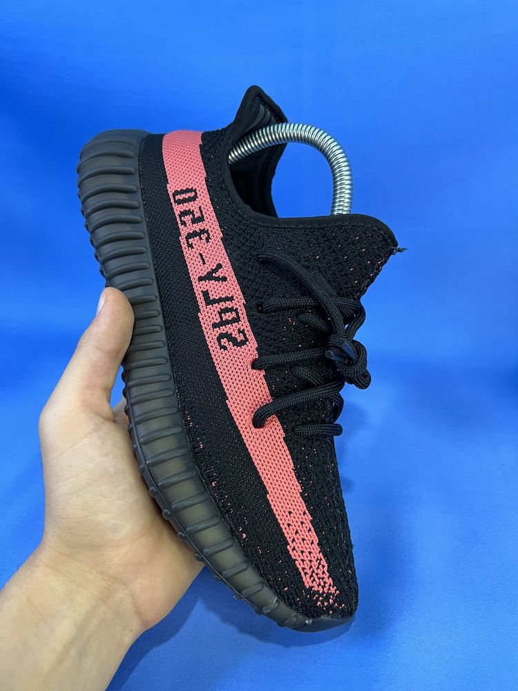 36-45 Yeezy 350 v2 Core Black Red