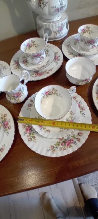 Set portelan englezesc Royal Albert