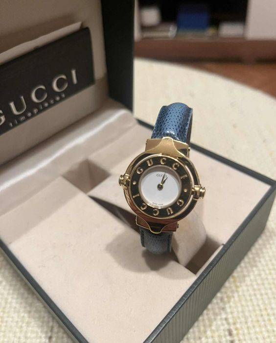 GUCCI Оригинален дамски часовник