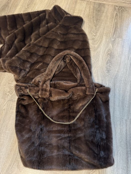 Актуални дамски чанти от еко косъм