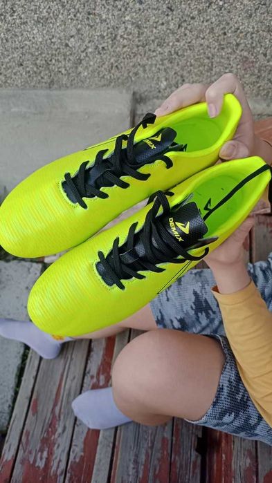 Бутсы для футбола размер 38