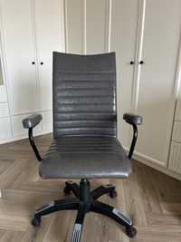 Кресло для офиса или дома