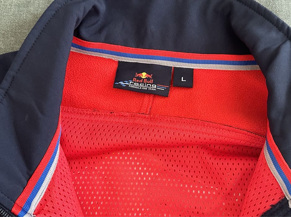 Оригинальная куртка Red Bull Racing Infiniti F1 Team