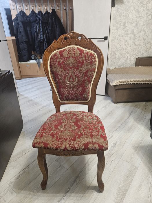 Стулья в отличном состоянии