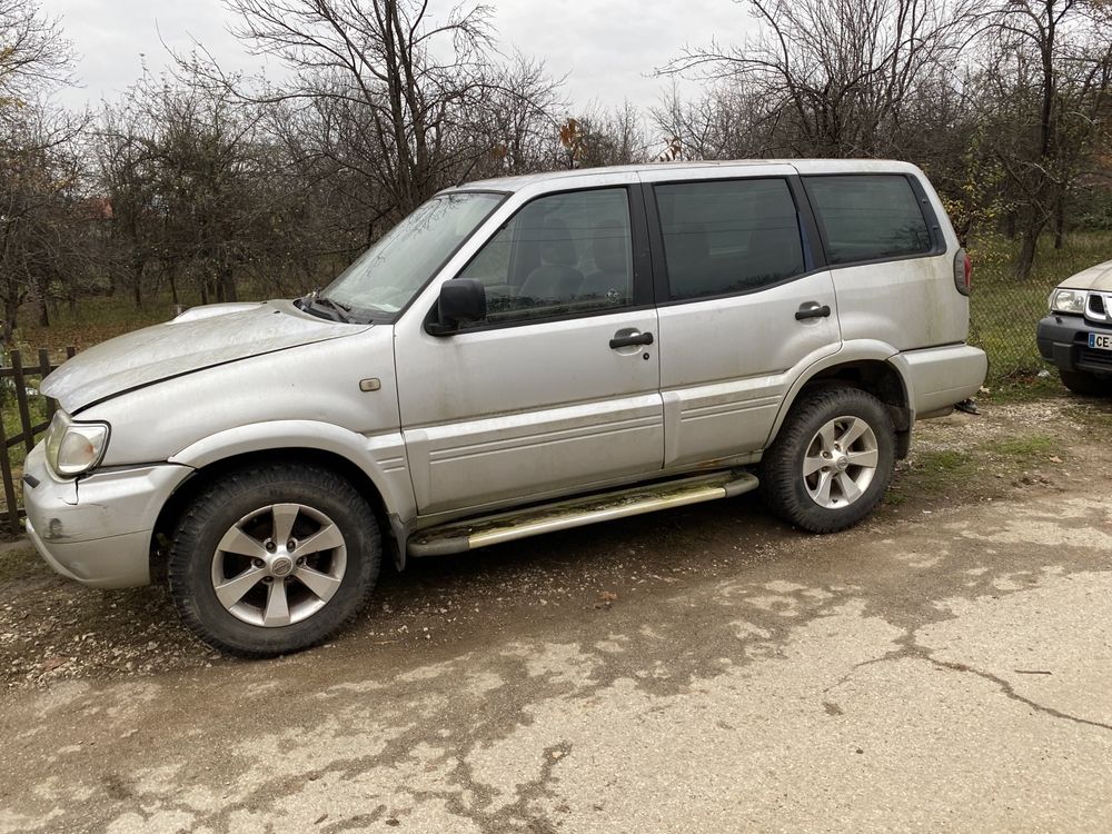 Nissan Terrano 3.0 д - 3 бр , 2003-2005 г 2.7 тди 2001 г