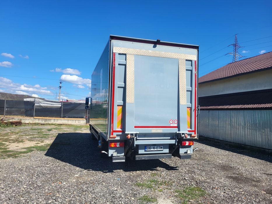 Mercedes-Benz Atego     
Lift hidraulic
Masa maximă admisă 7490 kg
Anu