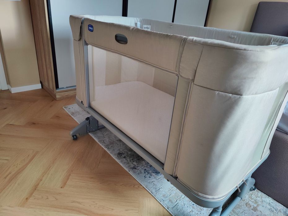 Chicco next to me forever