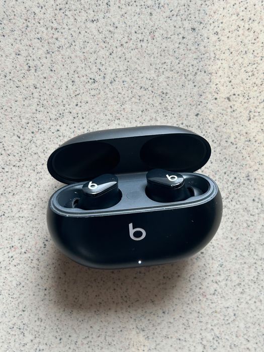 Слушалки Beats by Dre Studio Buds