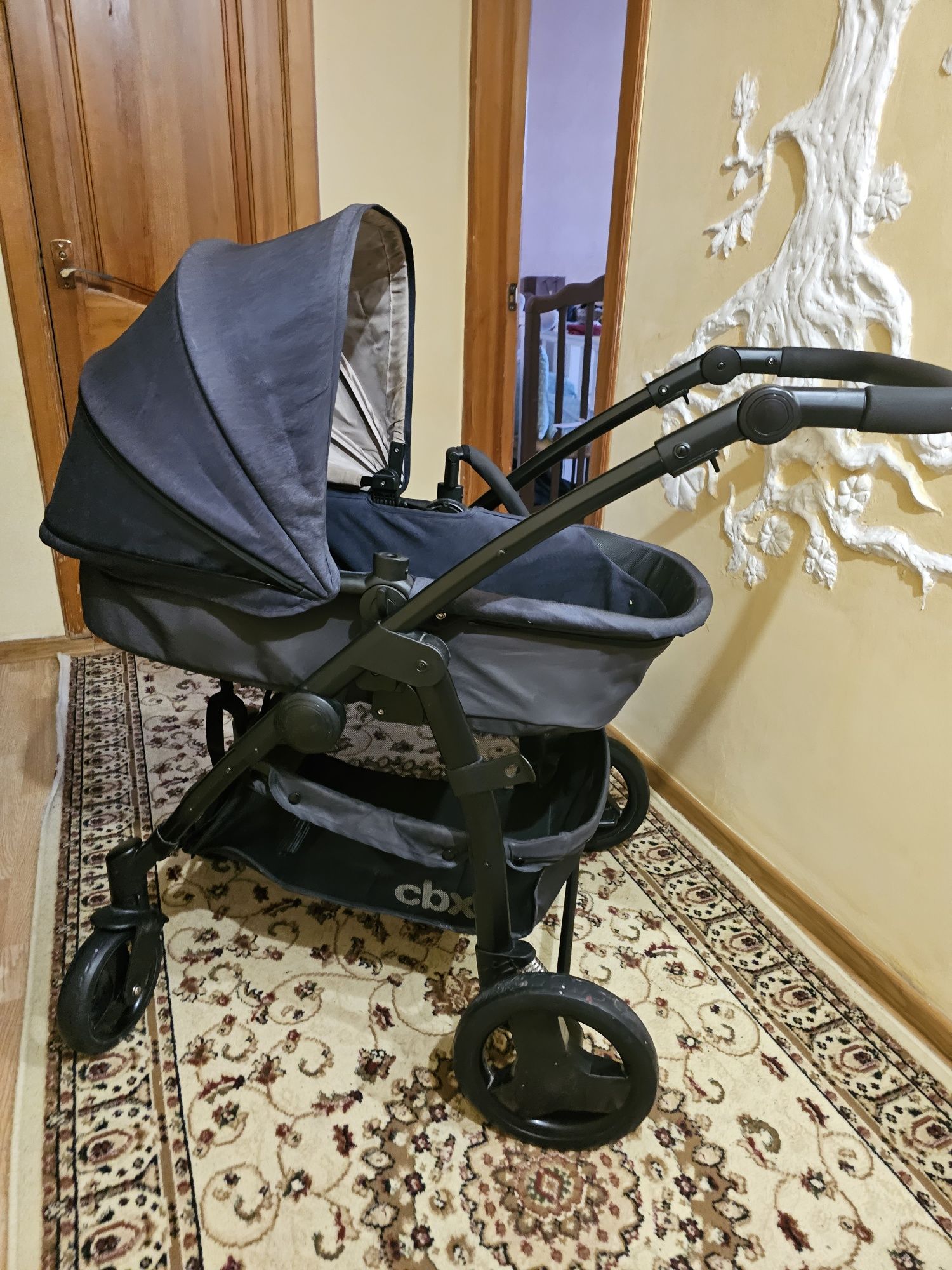 Продам детскую коляску Sybex