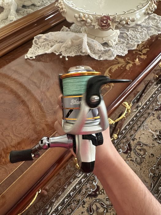 Продается катушка Блэк Сайд 2500 в идеальном состоянии