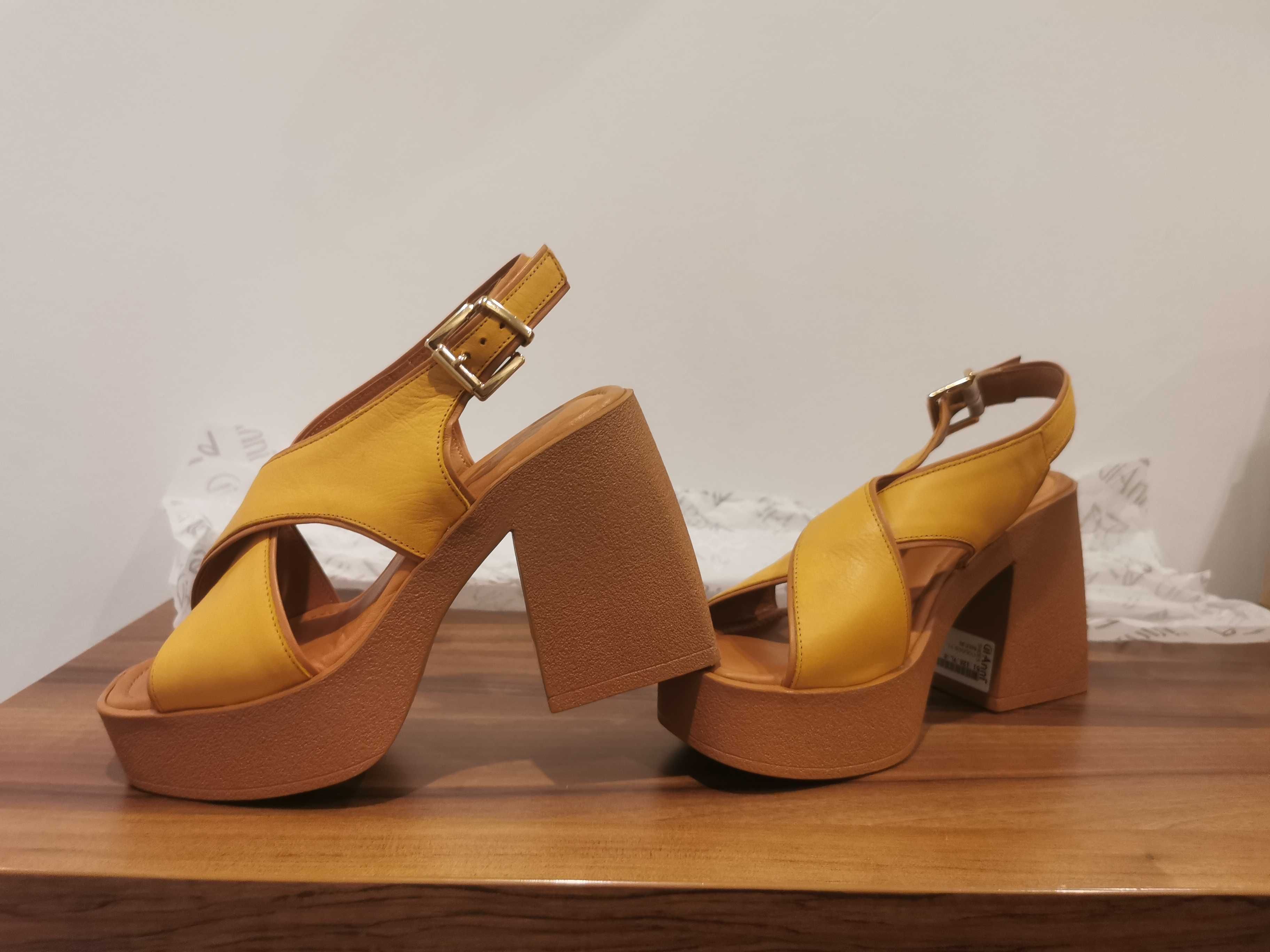 дамски сандали GiAnni, нови